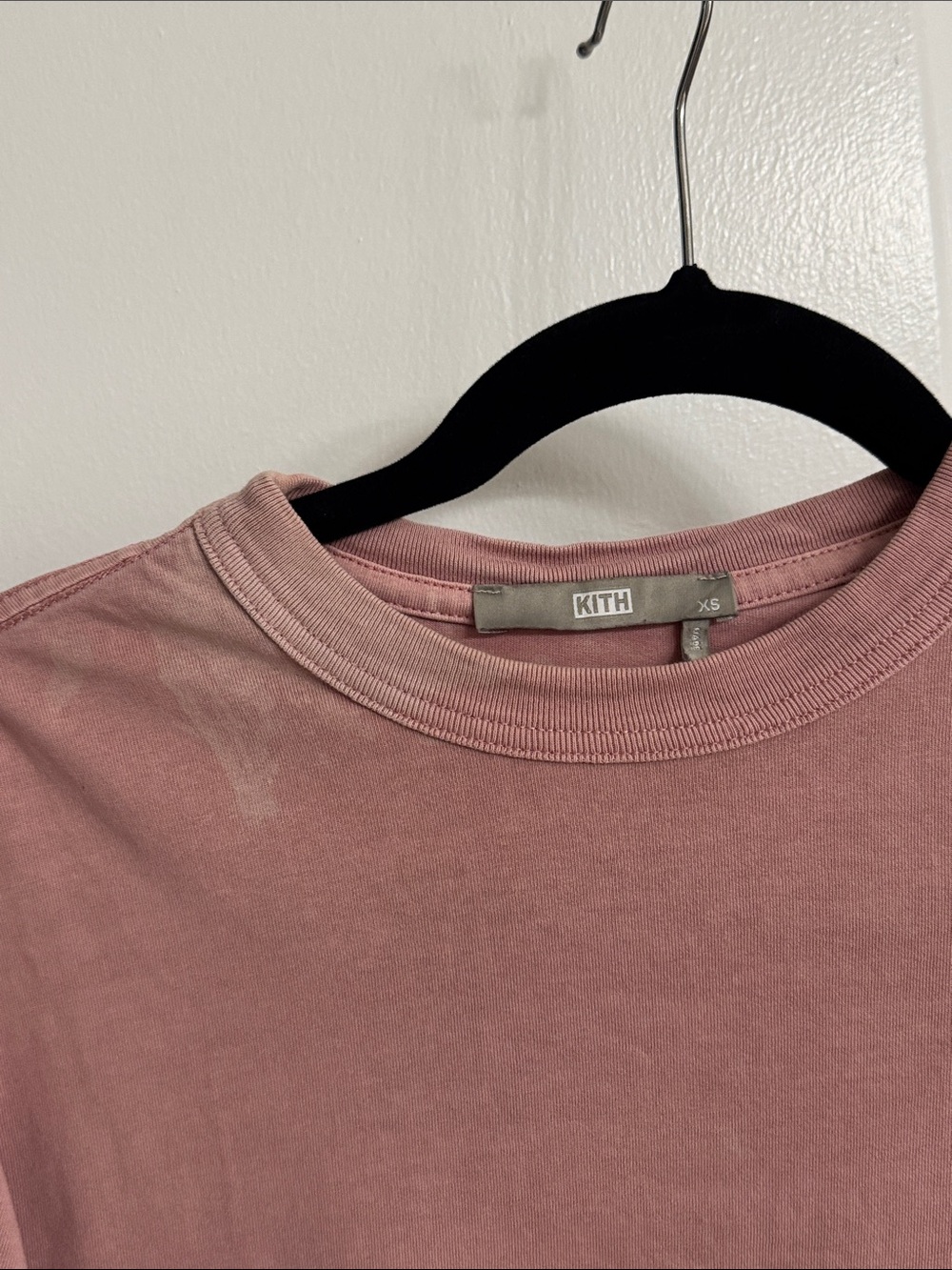 Kith Woman’s Dusty Rose Pink Embroidered Logo Tee - Picture 4 of 5
